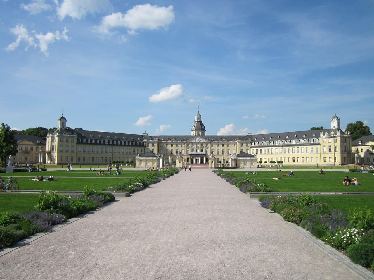 Zbor ieftin la Karlsruhe